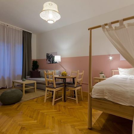 Okra Apartment Budapest Luaran gambar