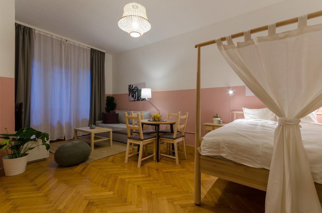 Okra Apartment Budapest Luaran gambar