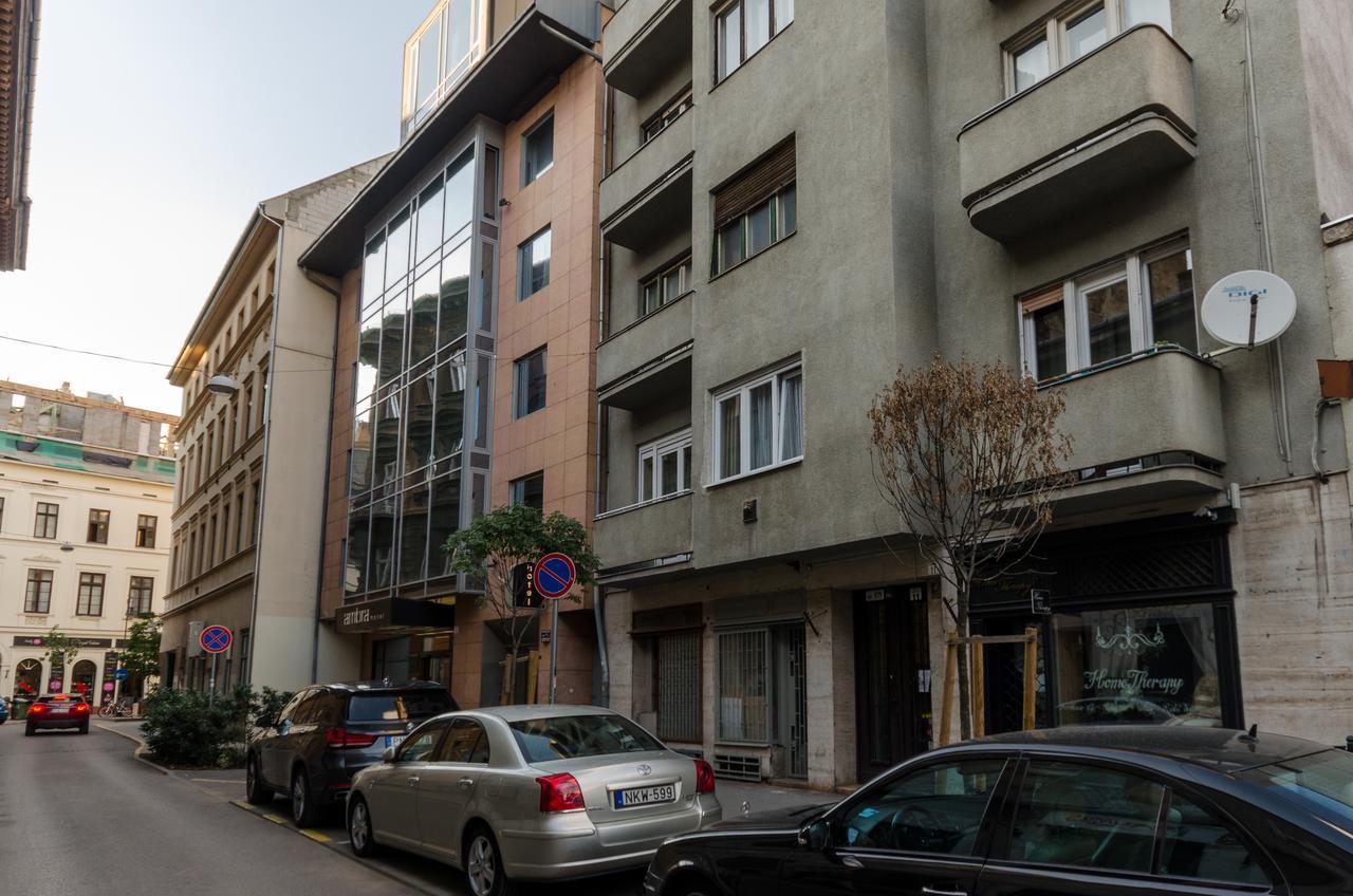 Okra Apartment Budapest Luaran gambar